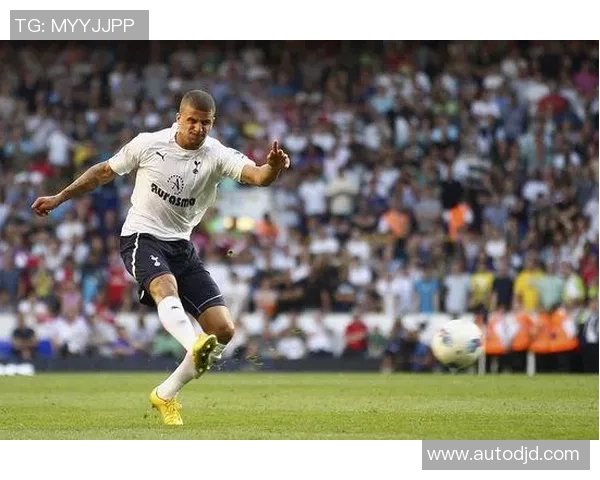 足球明星远射世界波精彩瞬间盘点与排名分析