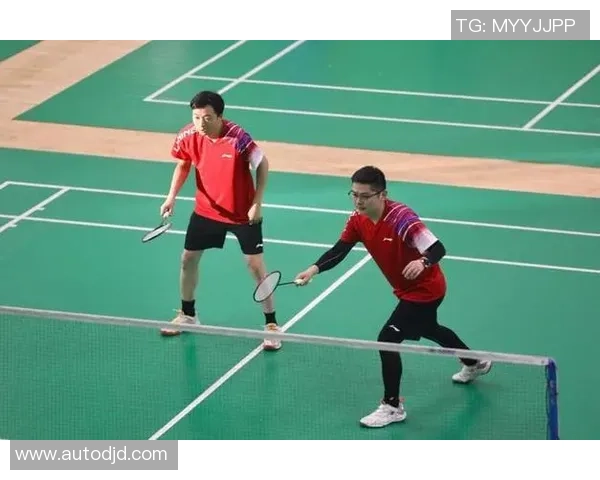 羽毛球焦点：武汉羽毛球队的配合探讨